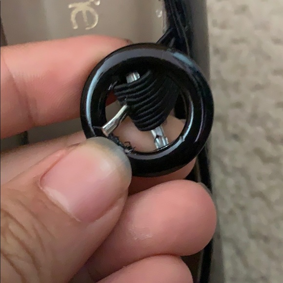 Black heels - Picture 3 of 3